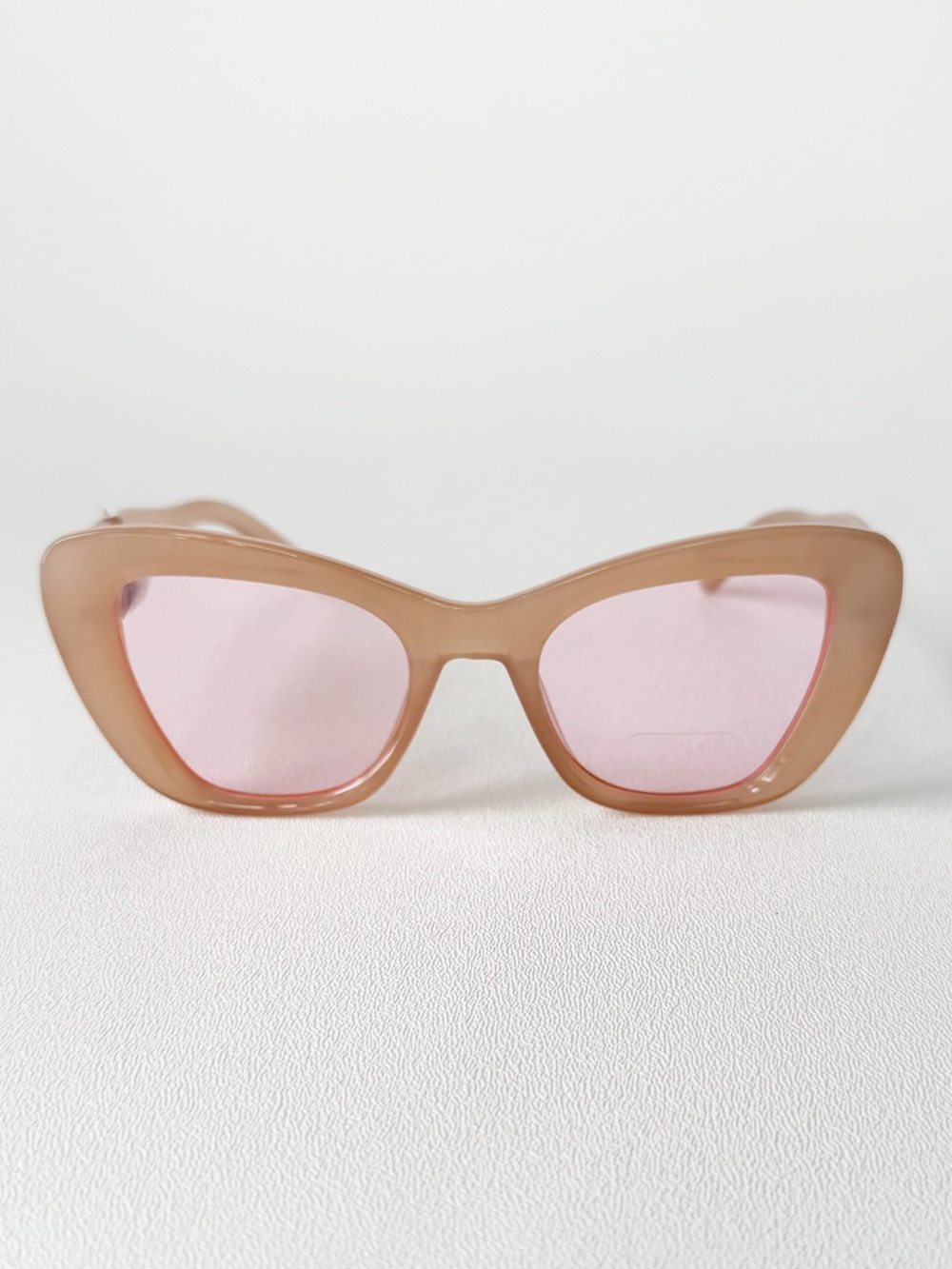 Free People Laguna Butterfly Sunglasses in Pink | NWT - Picture 2 of 9